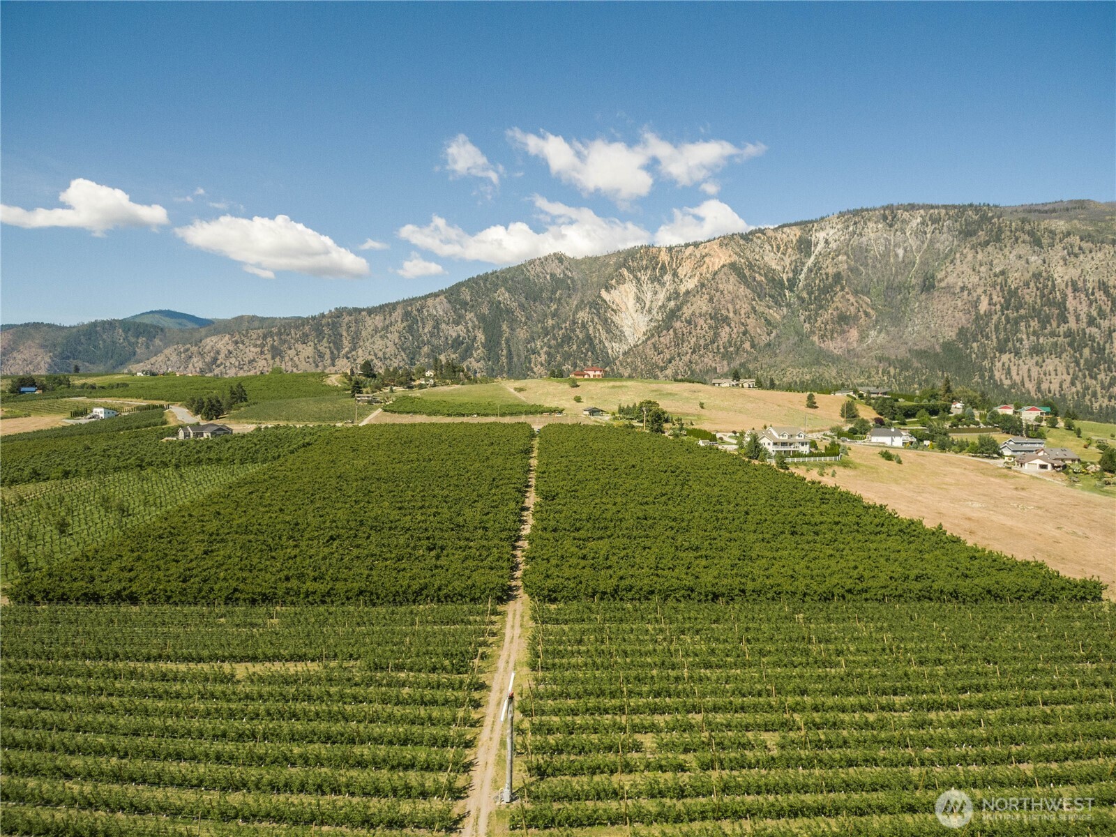 984 Loop Avenue Manson, WA 98831 - Photo 14 of 14 a view of an ocean and mountain