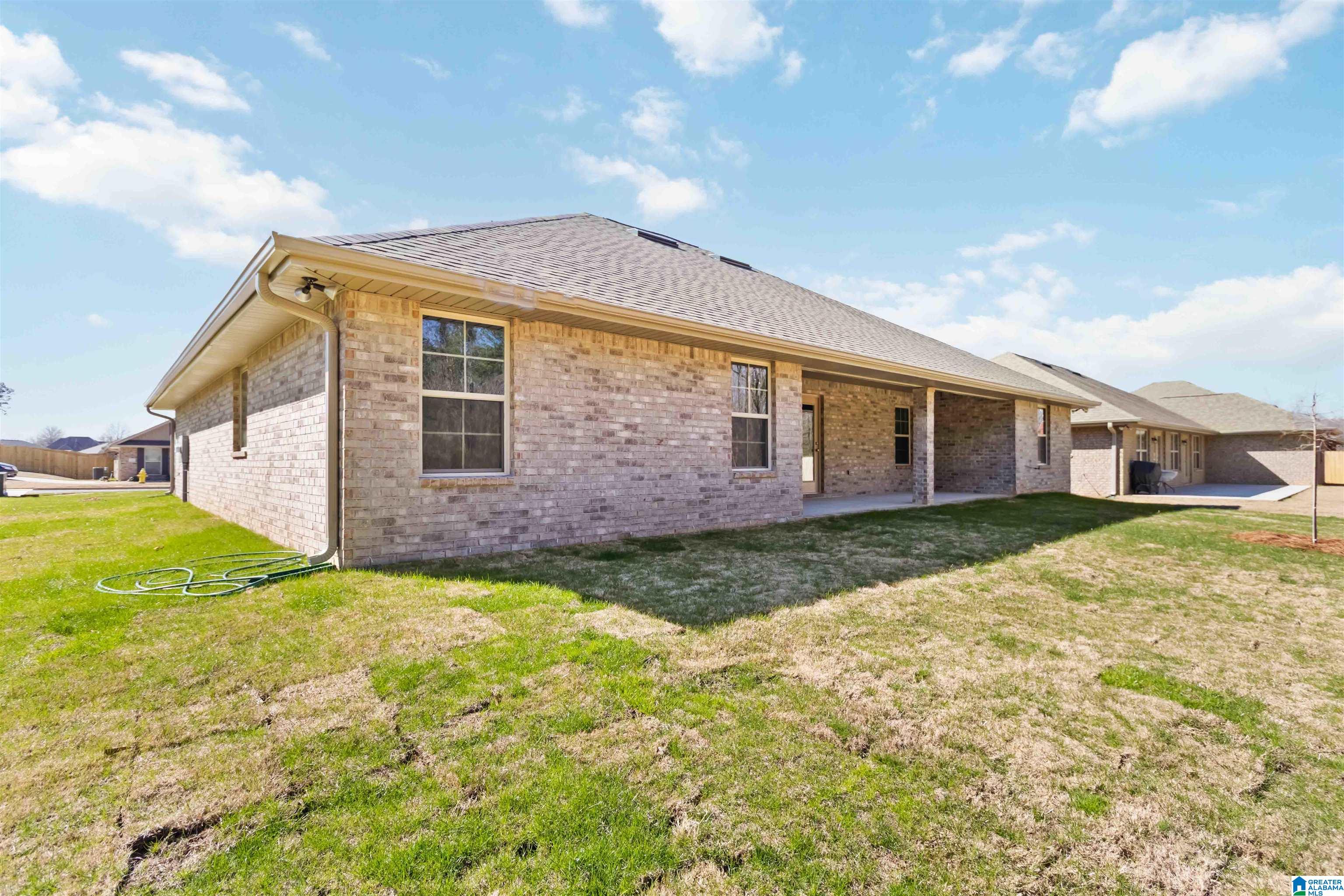 216 Dawsons Cv Drive Alabaster, AL 35007 - Photo 6 of 30