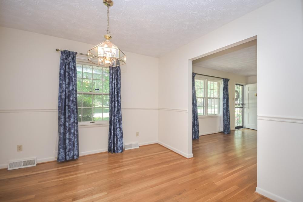 193 Woodlark Road Versailles, KY 40383 - Photo 2 of 27 Photo 2