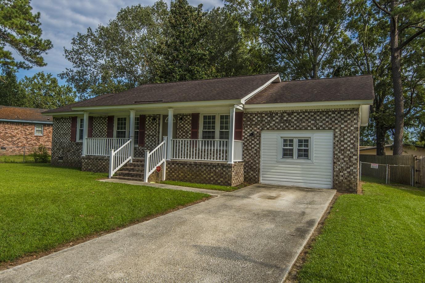 208 Trinity Place Ladson, SC 29456 - Photo 3 of 37 3