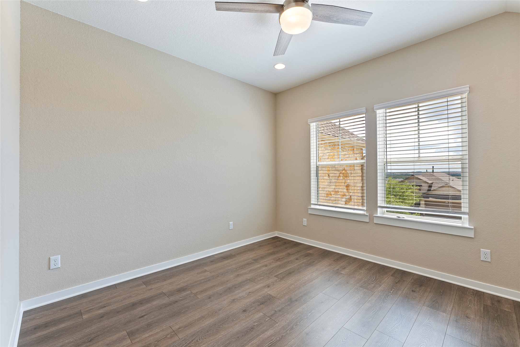 328 Berkeley Place Georgetown, TX 78628 - Photo 26 of 29