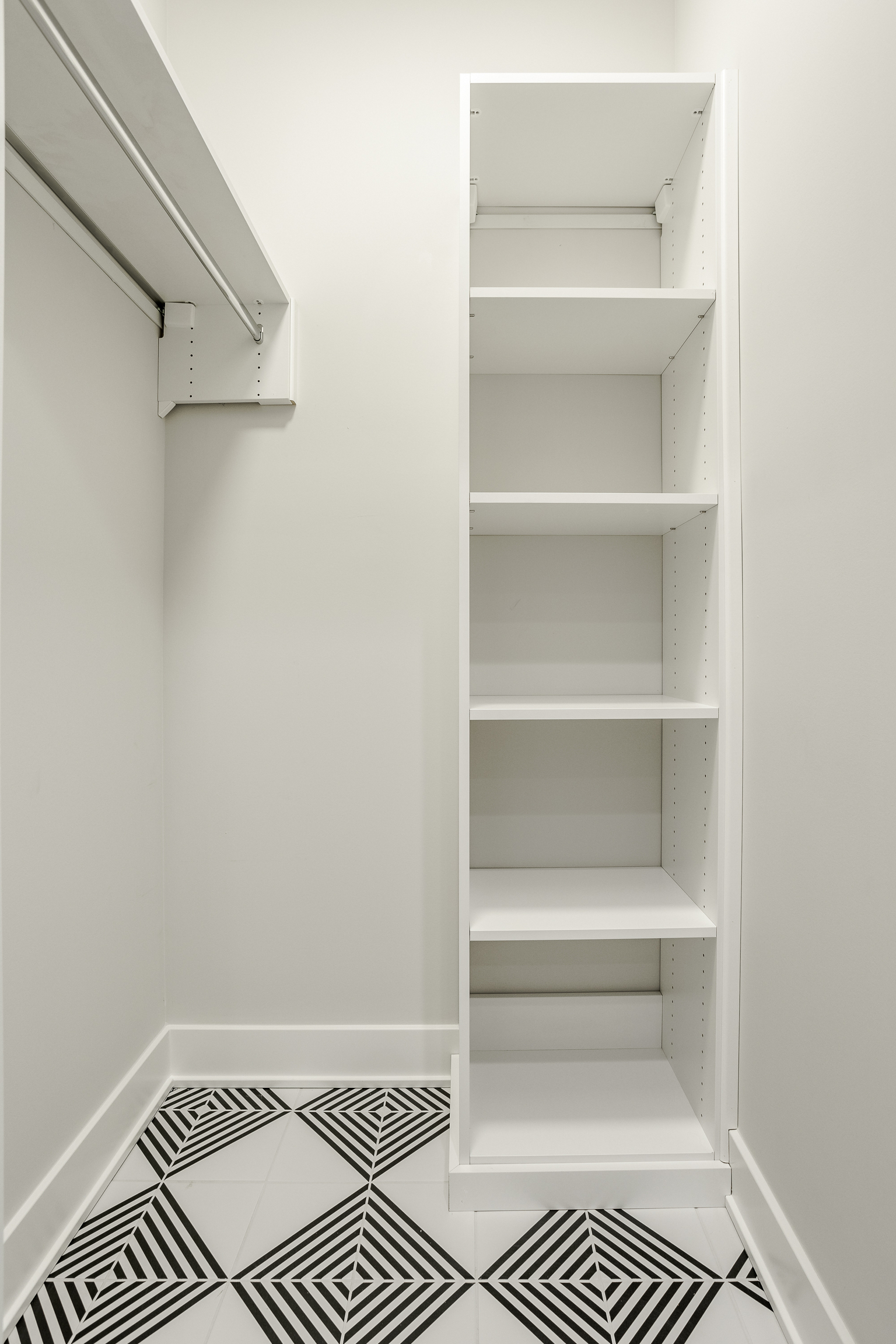 505 South East Street Indianapolis, IN 46225 - Photo 19 of 73