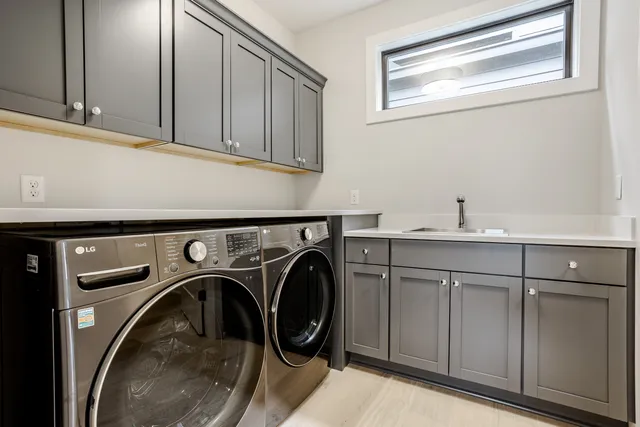 $1,799,900 | 505 South East Street, Indianapolis, IN 46225