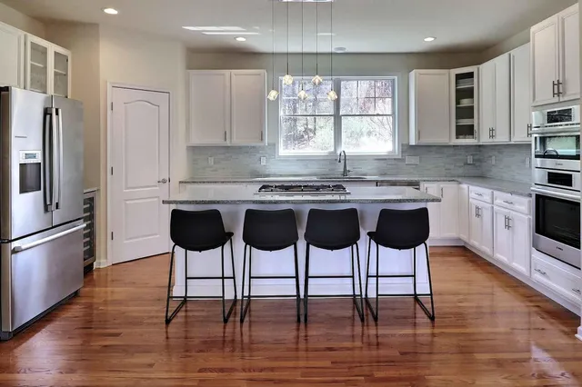 $899,800 | 301 Reagan Drive, East Stroudsburg, PA 18301