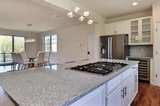 $899,800 | 301 Reagan Drive, East Stroudsburg, PA 18301