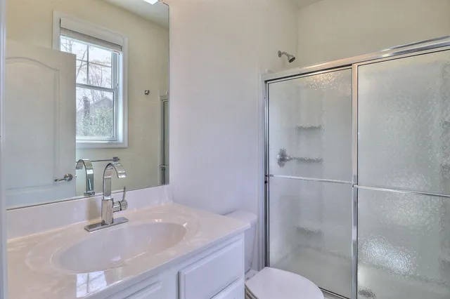 $899,800 | 301 Reagan Drive, East Stroudsburg, PA 18301