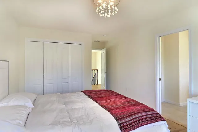 $899,800 | 301 Reagan Drive, East Stroudsburg, PA 18301