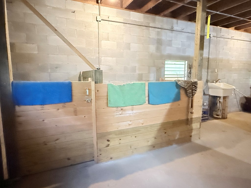 10809 Beaver Dam Road Murphy, NC 28906 - Photo 40 of 46 a bathroom with a sink and a shower