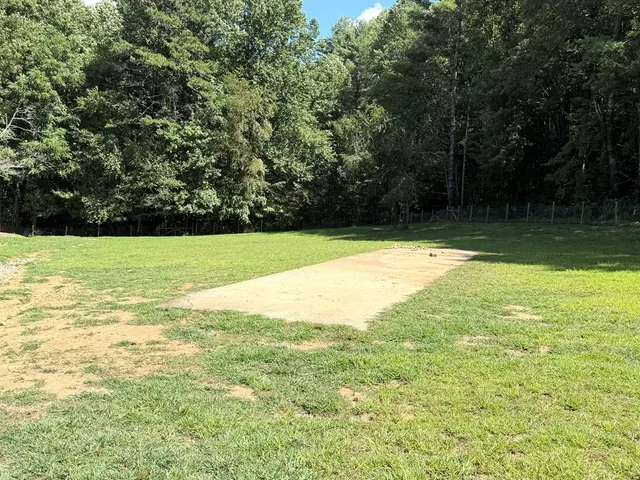 a view of a outdoor space