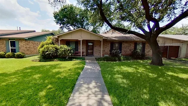 $2,400 | 1824 Addington Drive, Carrollton, TX 75007