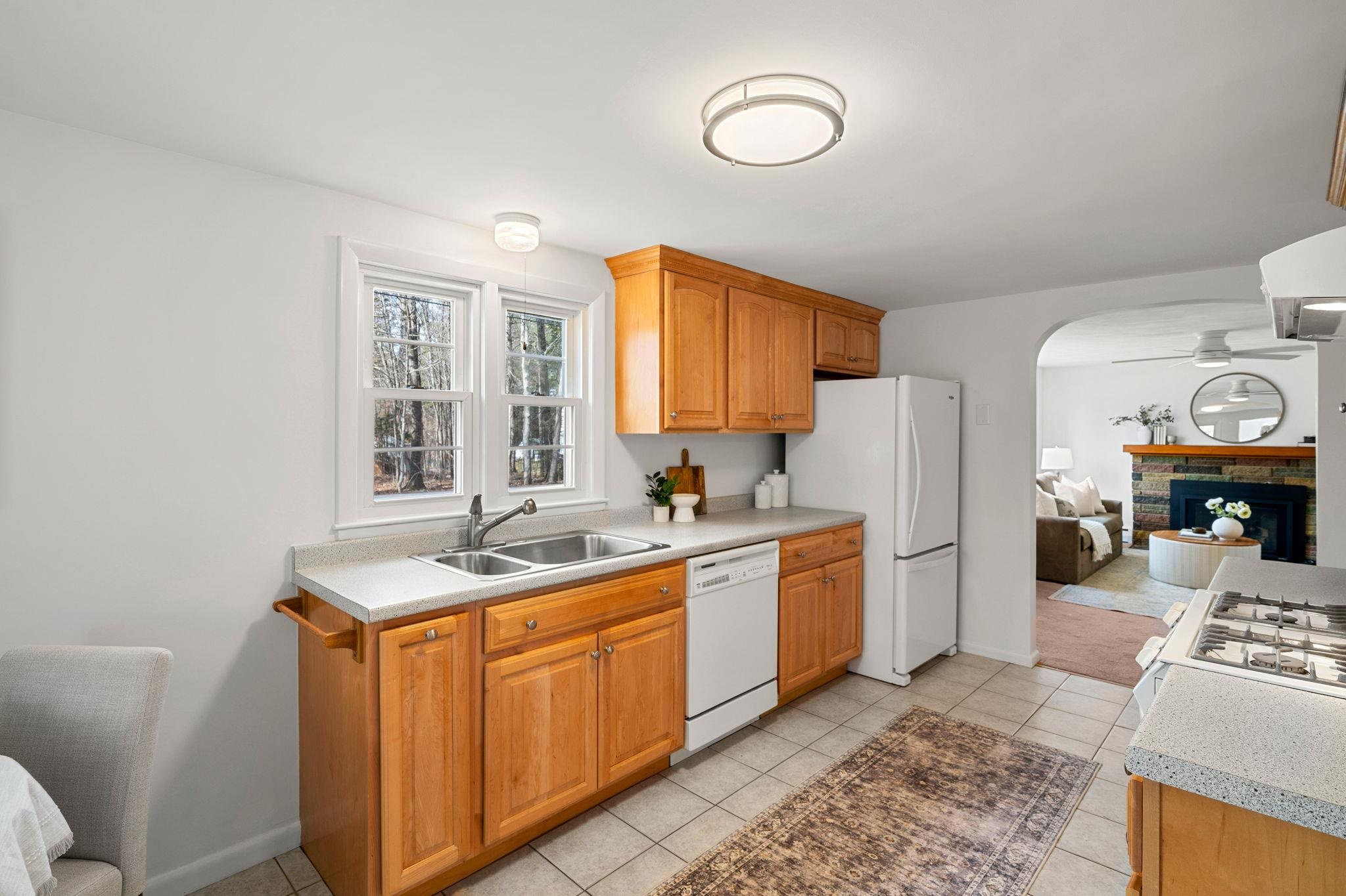 53 Seaverns Bridge Road Amherst, NH 03031 - Photo 6 of 43