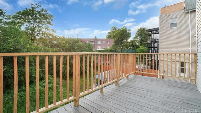 $829,000 | 1513 Rosedale Avenue | Stratton Park