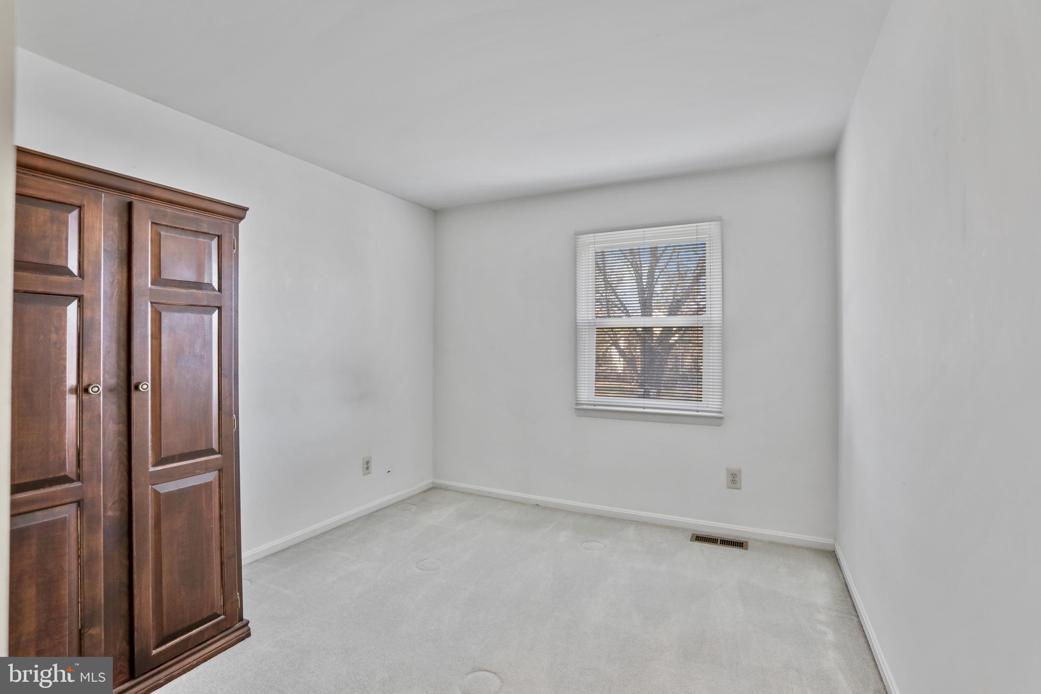 4517 Lees Corner Road Chantilly, VA 20151 - Photo 22 of 27 Bedroom 4