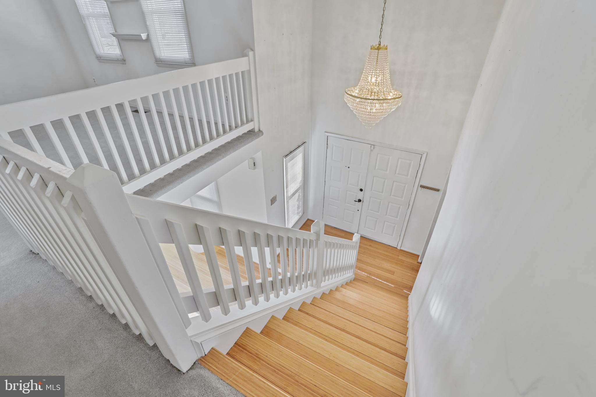 4517 Lees Corner Road Chantilly, VA 20151 - Photo 3 of 27 Foyer