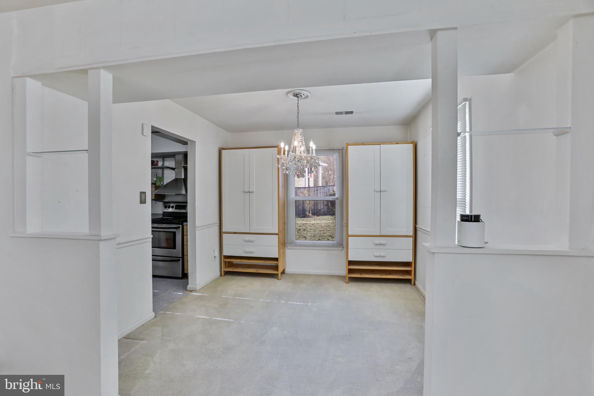 4517 Lees Corner Road Chantilly, VA 20151 - Photo 6 of 27 Dining Room