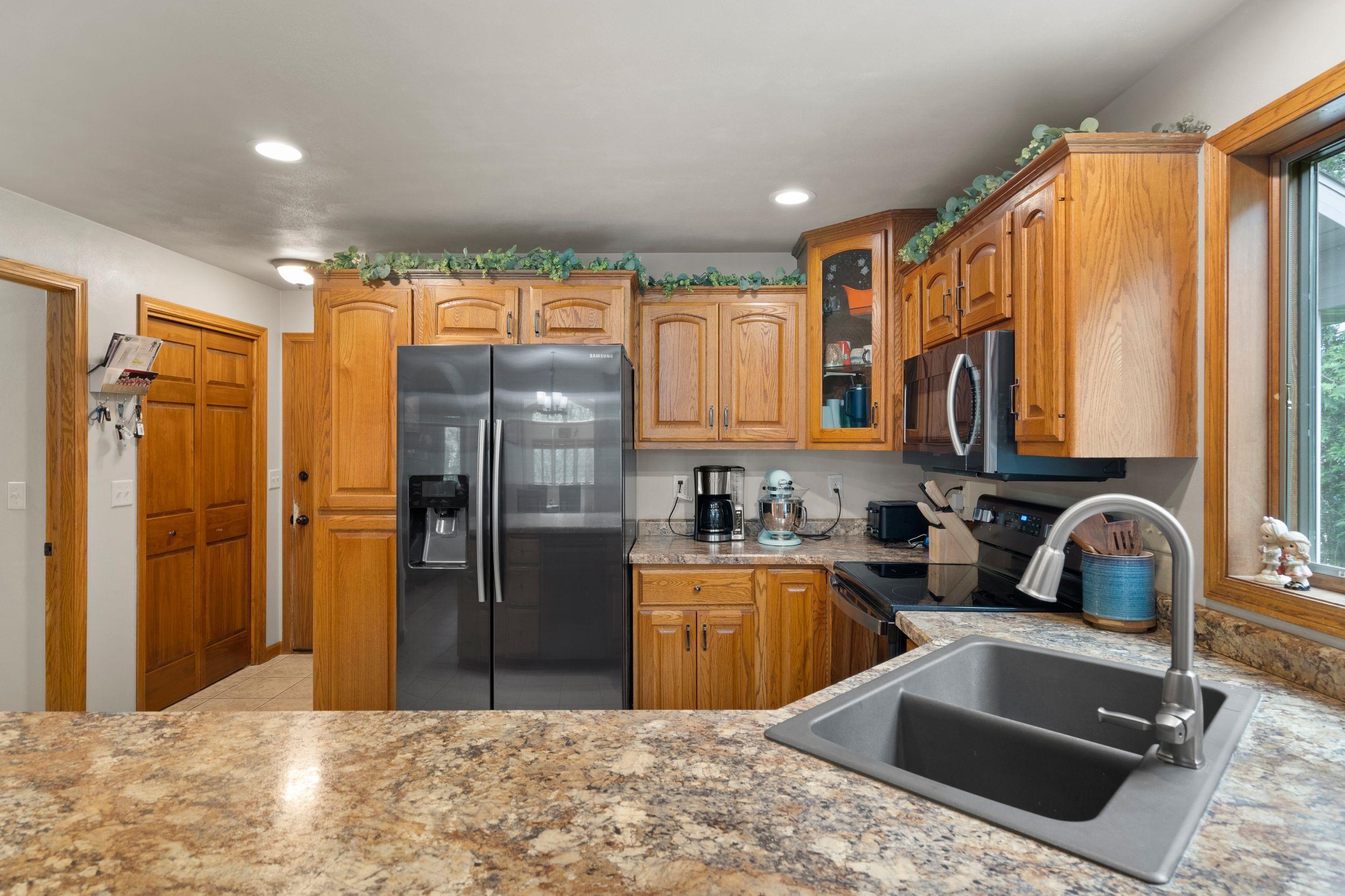 W2585 Oakbrook Court Appleton, WI 54915 - Photo 28 of 56