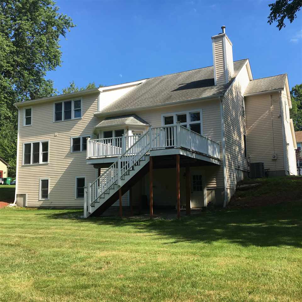 7 Mid. Dunstable Road Nashua, NH 03062 - Photo 4 of 25