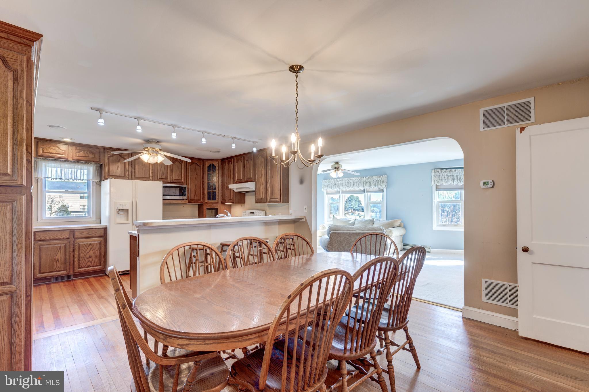 16617 Frederick Road Mount Airy, MD 21771 - Photo 17 of 68 Dining room / kitchen