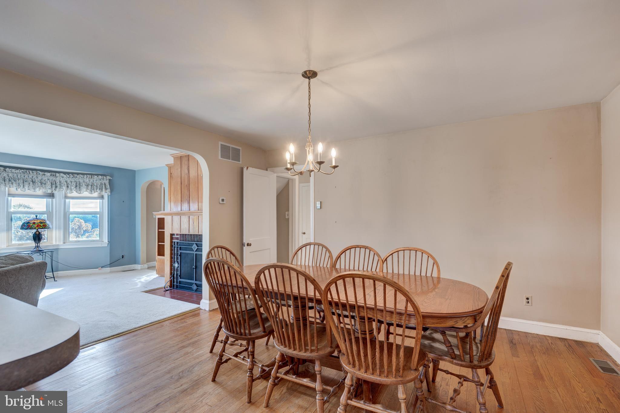 16617 Frederick Road Mount Airy, MD 21771 - Photo 18 of 68 Dining room