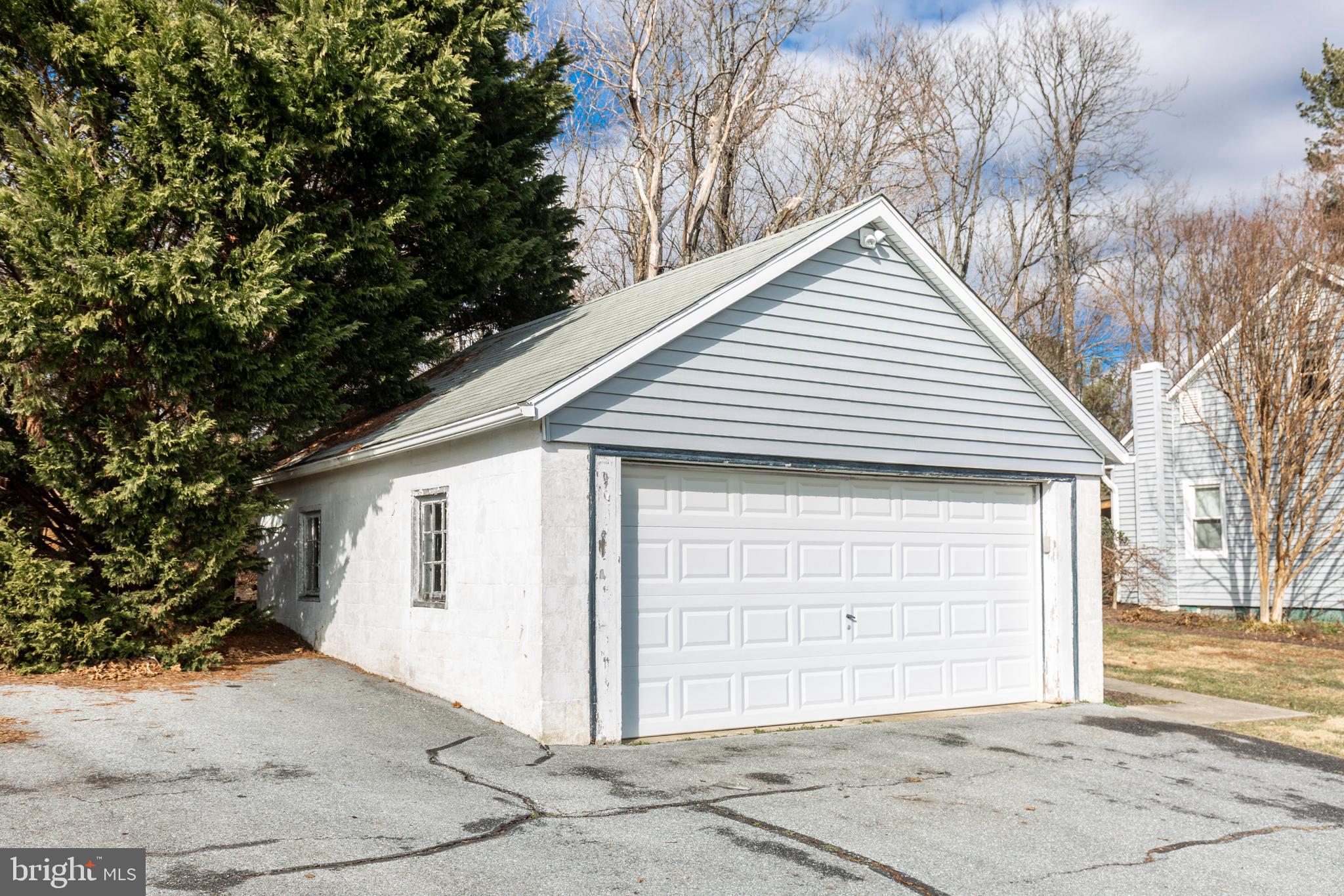 16617 Frederick Road Mount Airy, MD 21771 - Photo 57 of 68 Garage