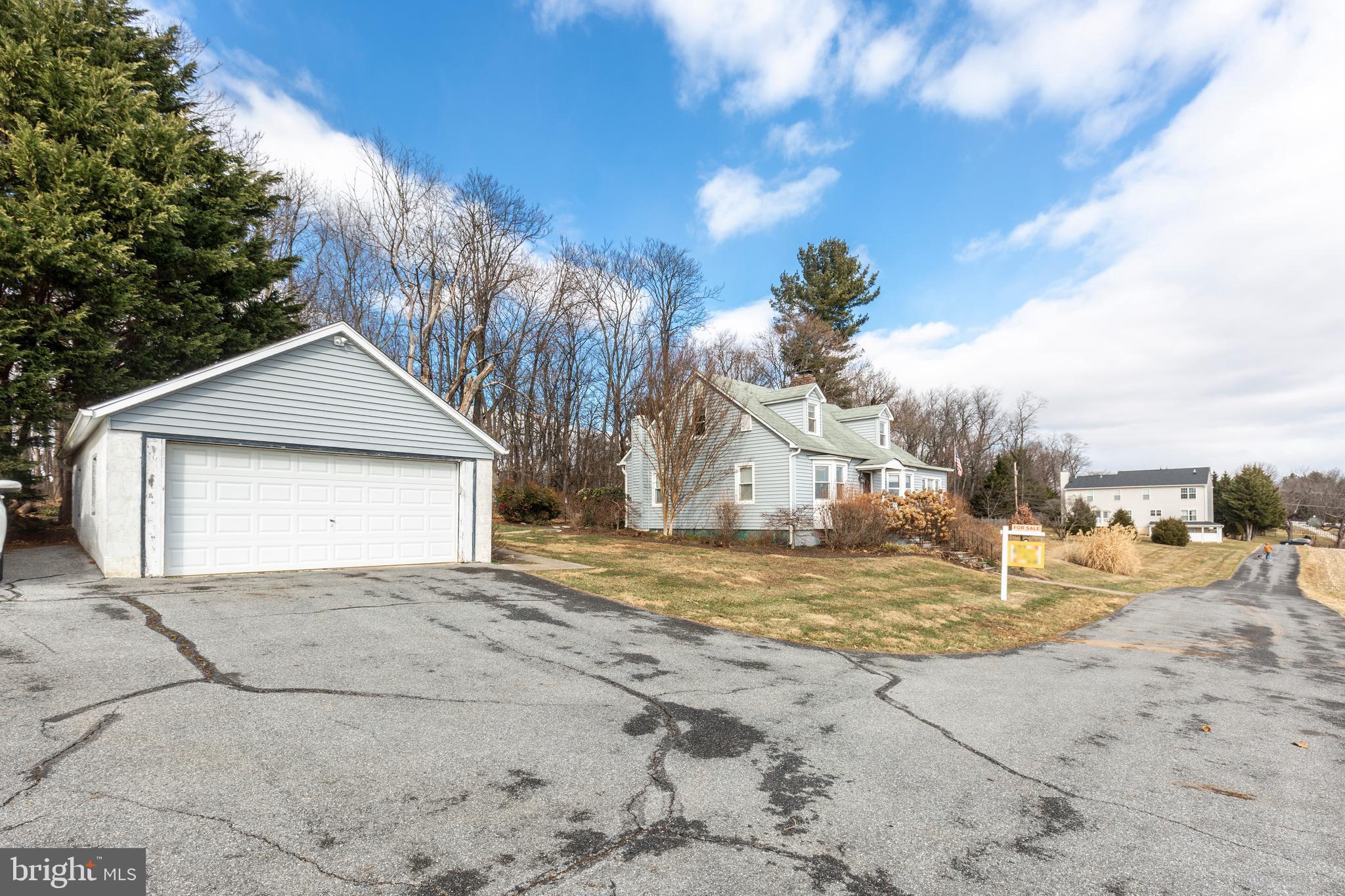 16617 Frederick Road Mount Airy, MD 21771 - Photo 6 of 68 Garage