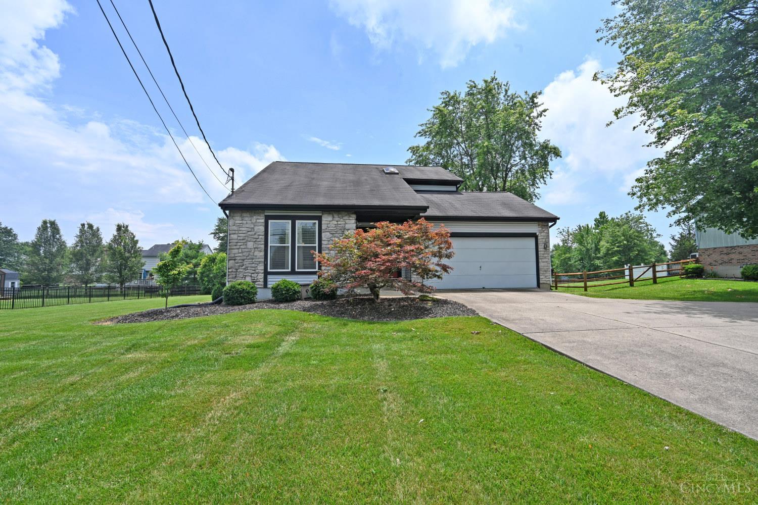 8339 Barret Road West Chester, OH 45069 - Photo 2 of 45 Gallery Image 2