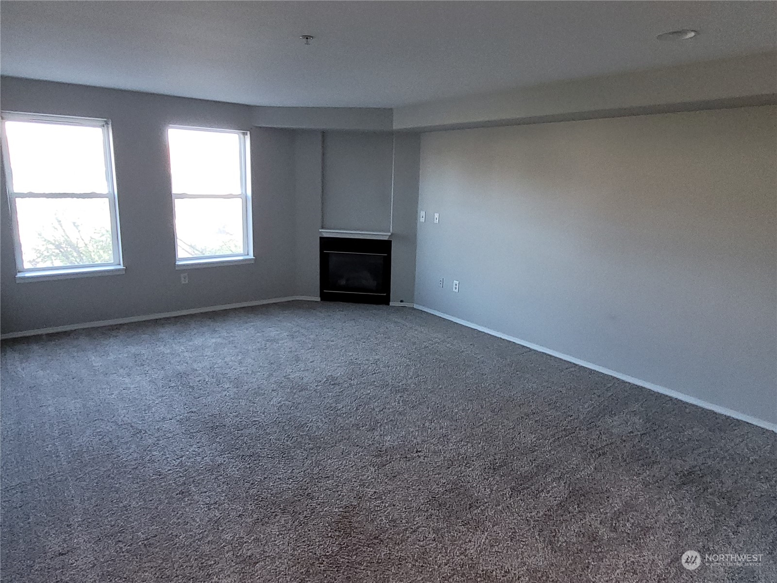 2522 Rucker Avenue, Unit 308 Everett, WA 98201 - Photo 11 of 19