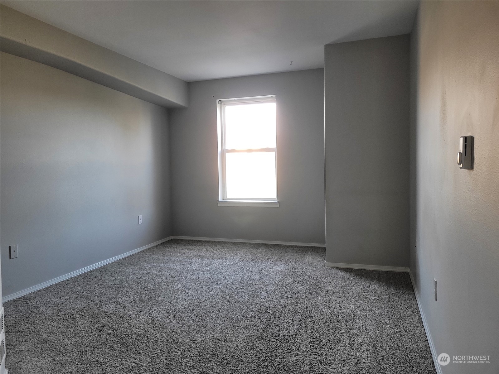 2522 Rucker Avenue, Unit 308 Everett, WA 98201 - Photo 2 of 19