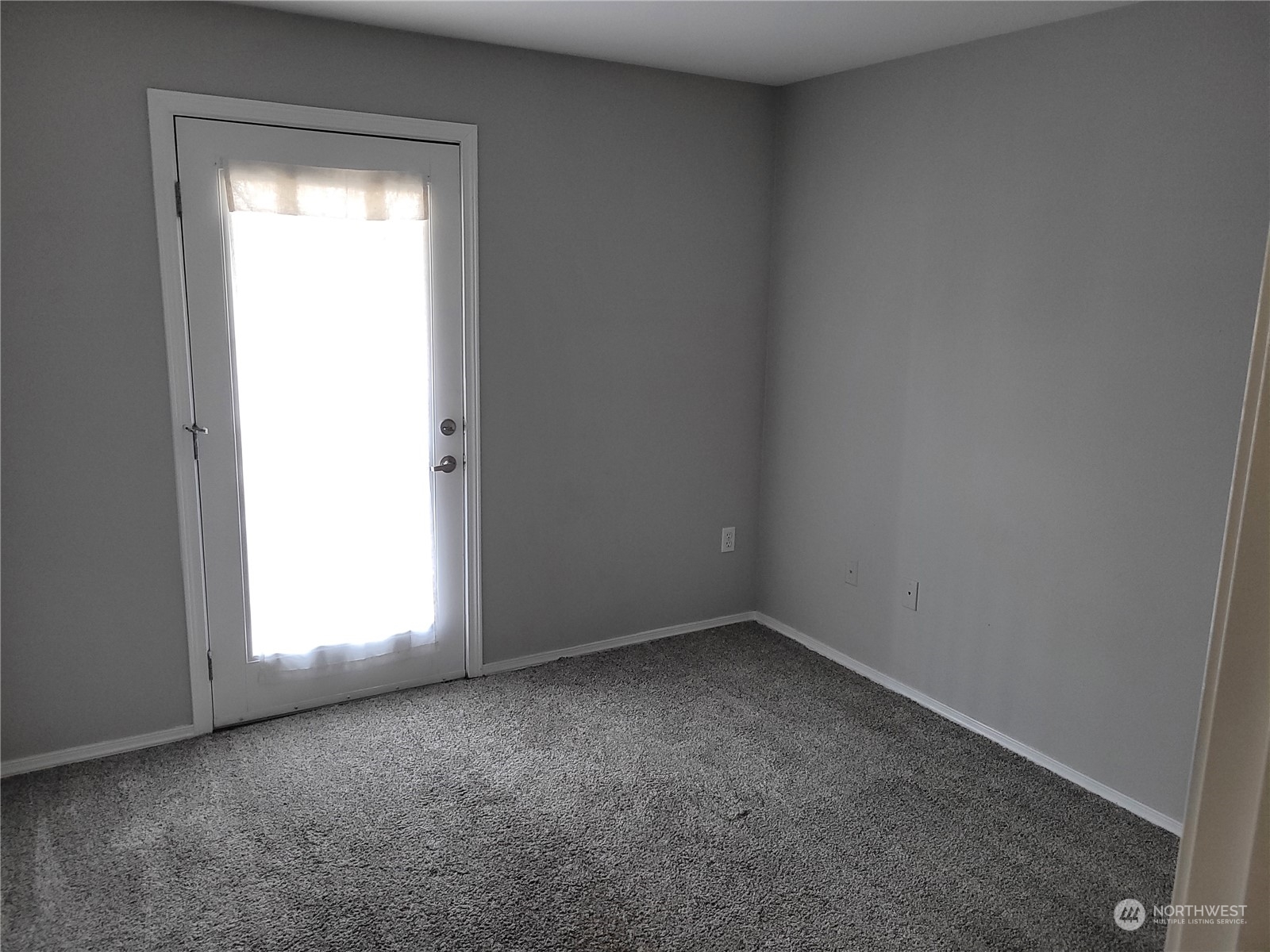 2522 Rucker Avenue, Unit 308 Everett, WA 98201 - Photo 6 of 19