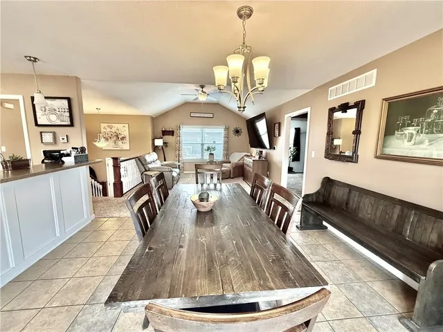 $285,000 | 202 South Charles Street, Maryville, MO 64468