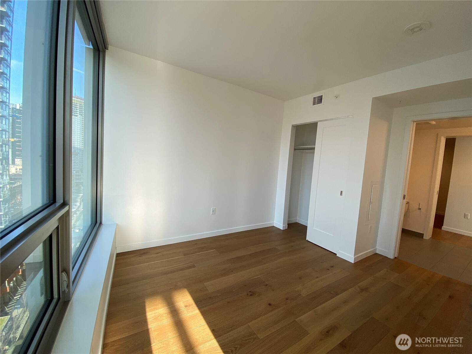 1808 Minor Avenue, Unit 1301 Seattle, WA 98101 - Photo 12 of 38