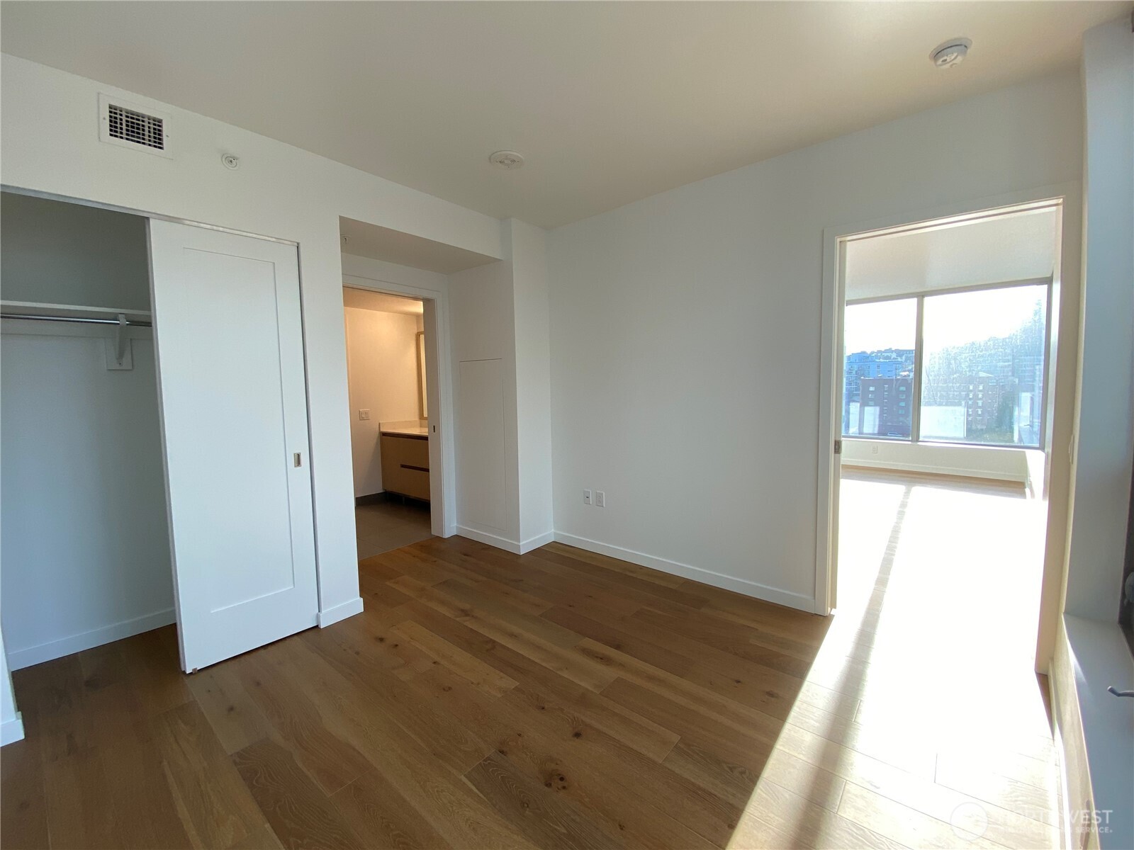 1808 Minor Avenue, Unit 1301 Seattle, WA 98101 - Photo 13 of 38