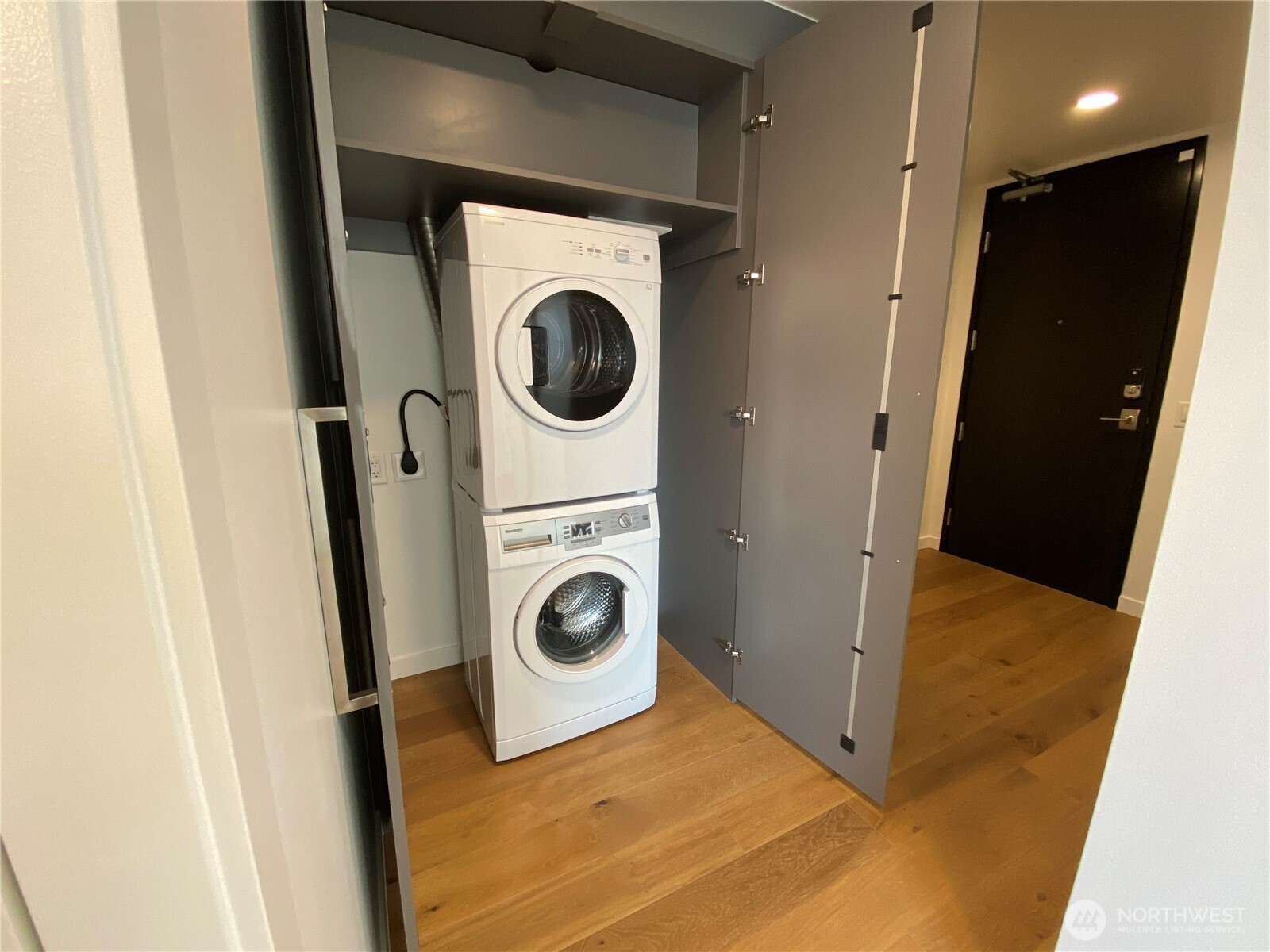 1808 Minor Avenue, Unit 1301 Seattle, WA 98101 - Photo 16 of 38