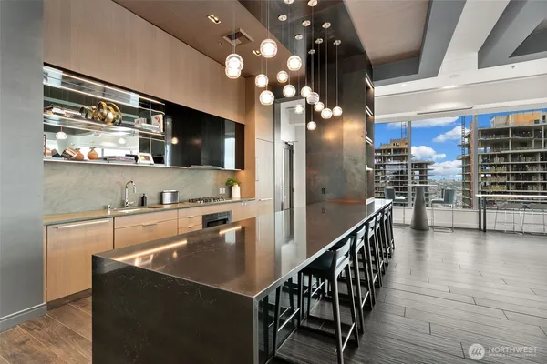 $4,095 | 1808 Minor Avenue, Unit 1301, Seattle, WA 98101