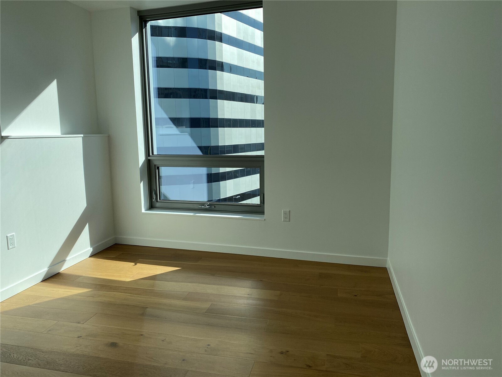 1808 Minor Avenue, Unit 1301 Seattle, WA 98101 - Photo 7 of 38