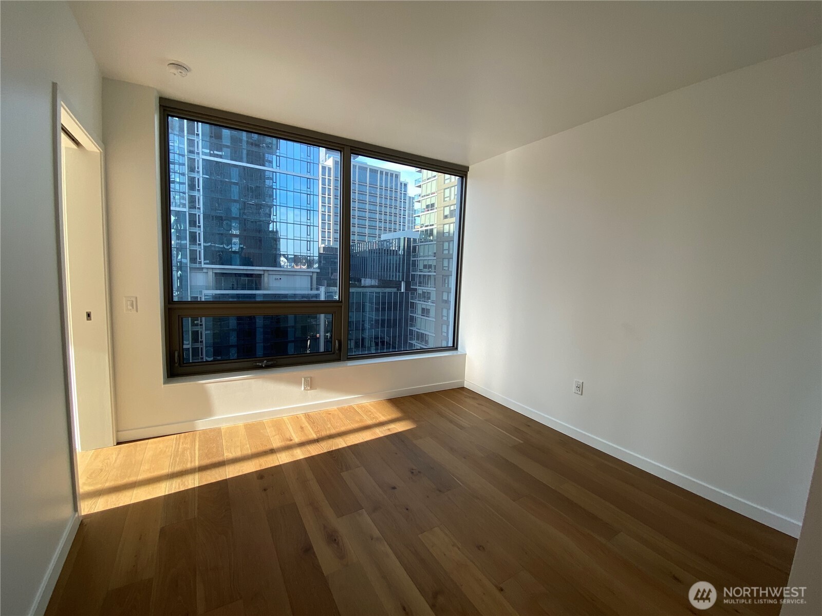 1808 Minor Avenue, Unit 1301 Seattle, WA 98101 - Photo 10 of 38