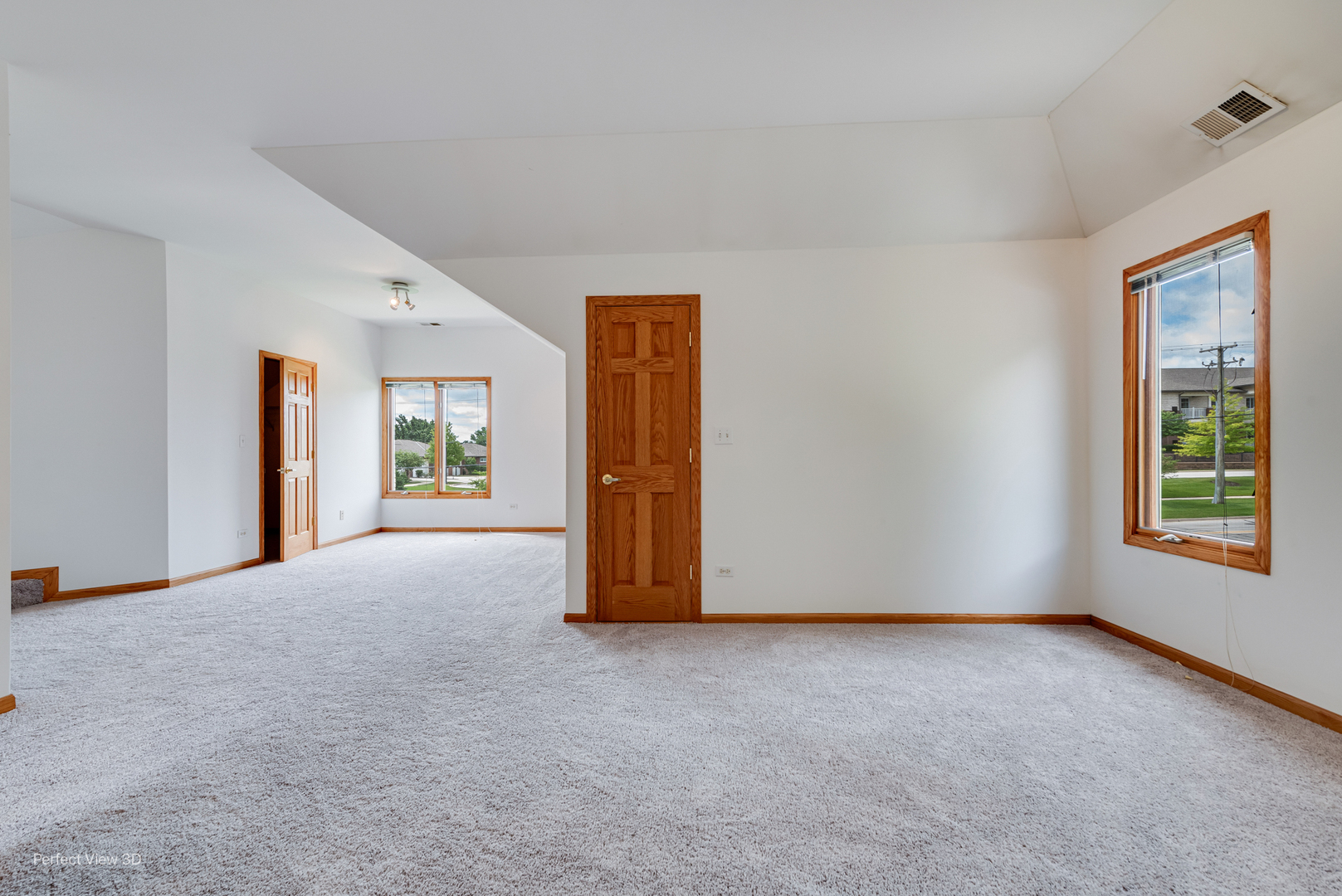 16W234 91st Street Burr Ridge, IL 60527 - Photo 17 of 31 a view of an empty room with a window