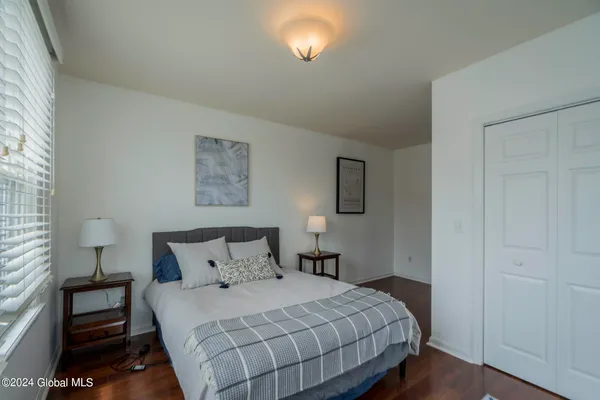 $3,300 | 39 Walton Street, Saratoga Springs, NY 12866