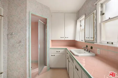 $4,499,000 | 321 17th Street, Santa Monica, CA 90402