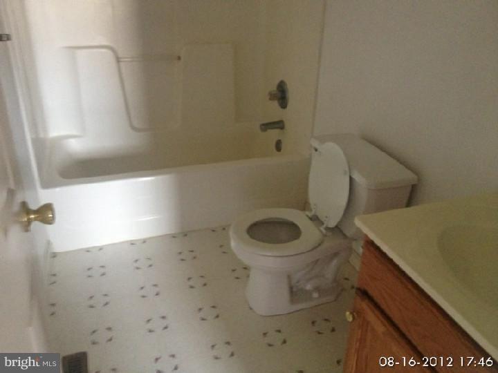 112 Nicole Way Reading, PA 19608 - Photo 13 of 15 Master Bathroom