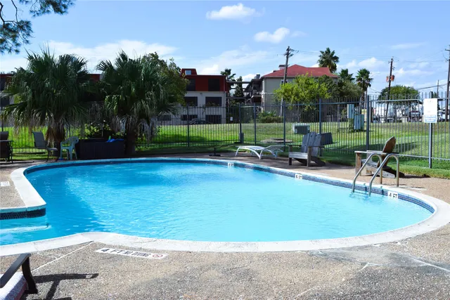 $1,250 | 4011 NASA Road 1, Unit 406, Seabrook, TX 77586