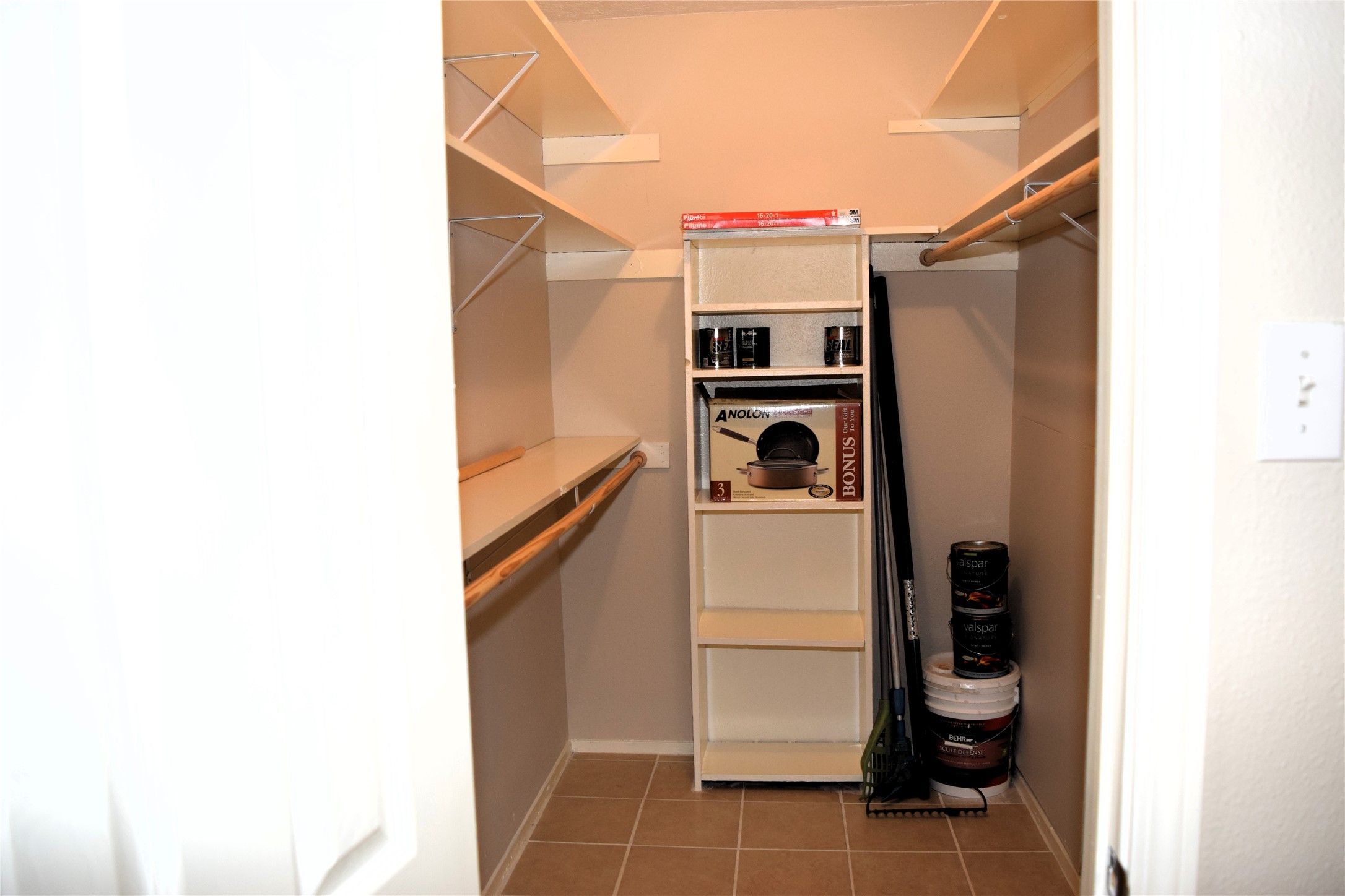 4011 NASA Road 1, Unit 406 Seabrook, TX 77586 - Photo 10 of 17 a utility room with dryer and washer