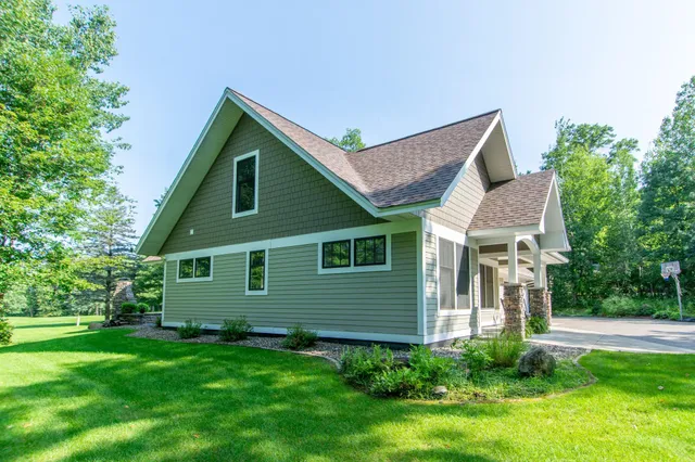 $999,000 | 24197 Willow Circle, Nisswa, MN 56468