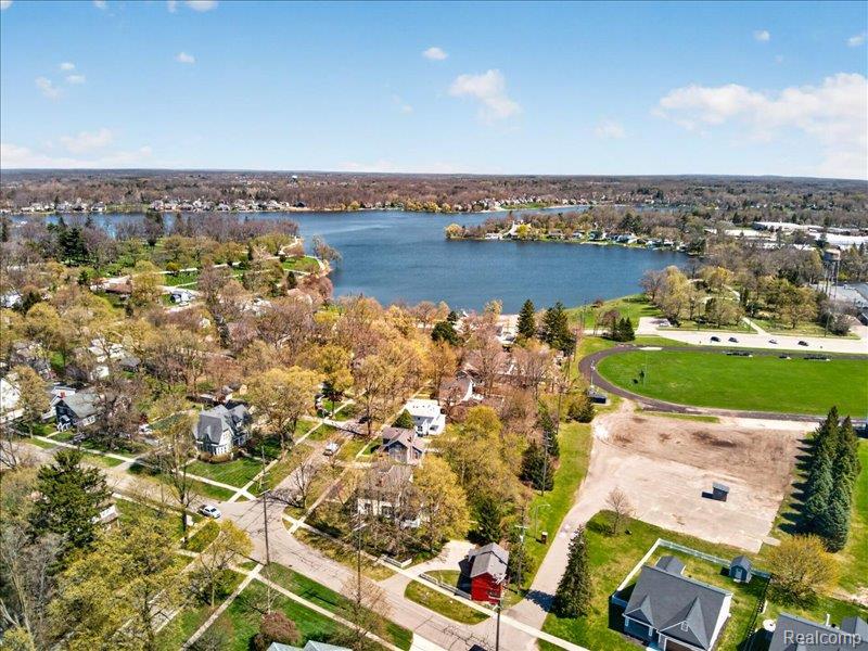 403 Lake Street Howell, MI 48843 - Photo 59 of 71