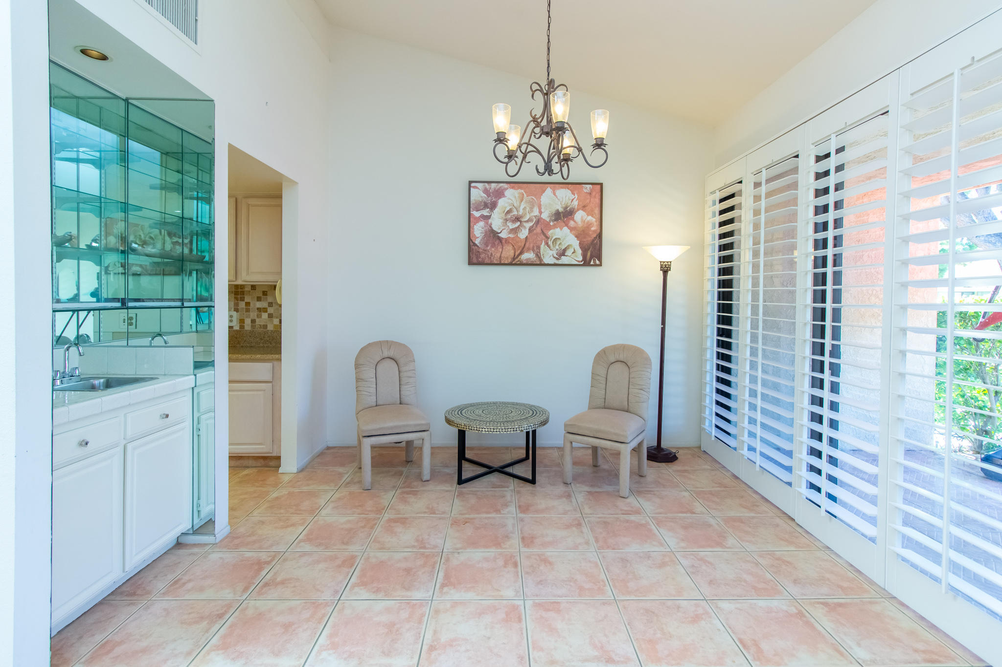 72459 Rodeo Way Rancho Mirage, CA 92270 - Photo 12 of 44 Wet Bar Dinning