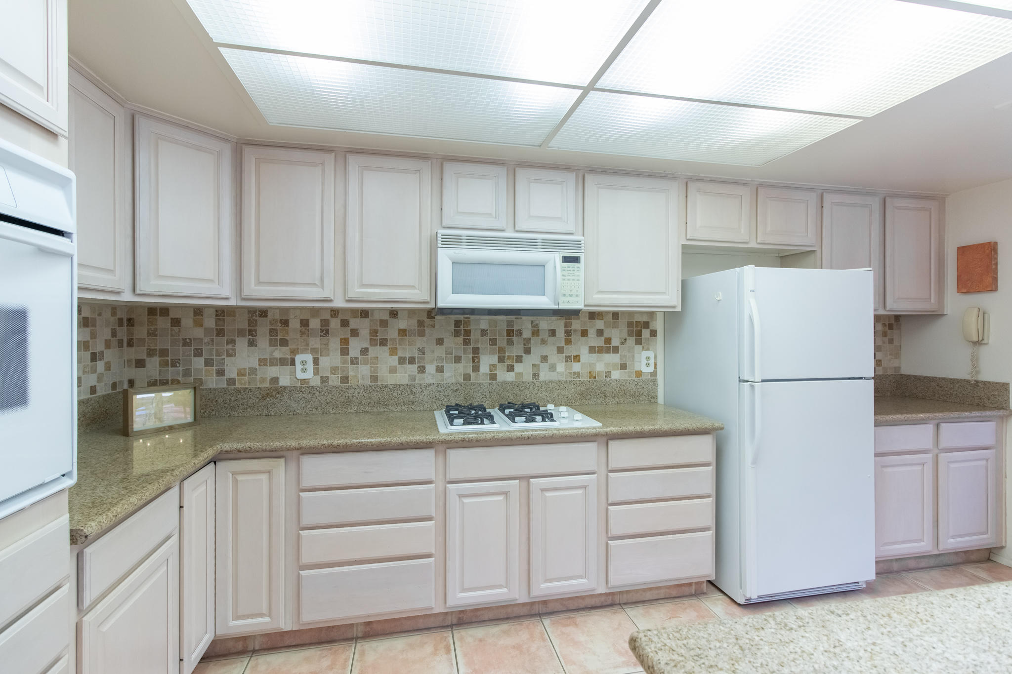 72459 Rodeo Way Rancho Mirage, CA 92270 - Photo 4 of 44 Kitchen #3
