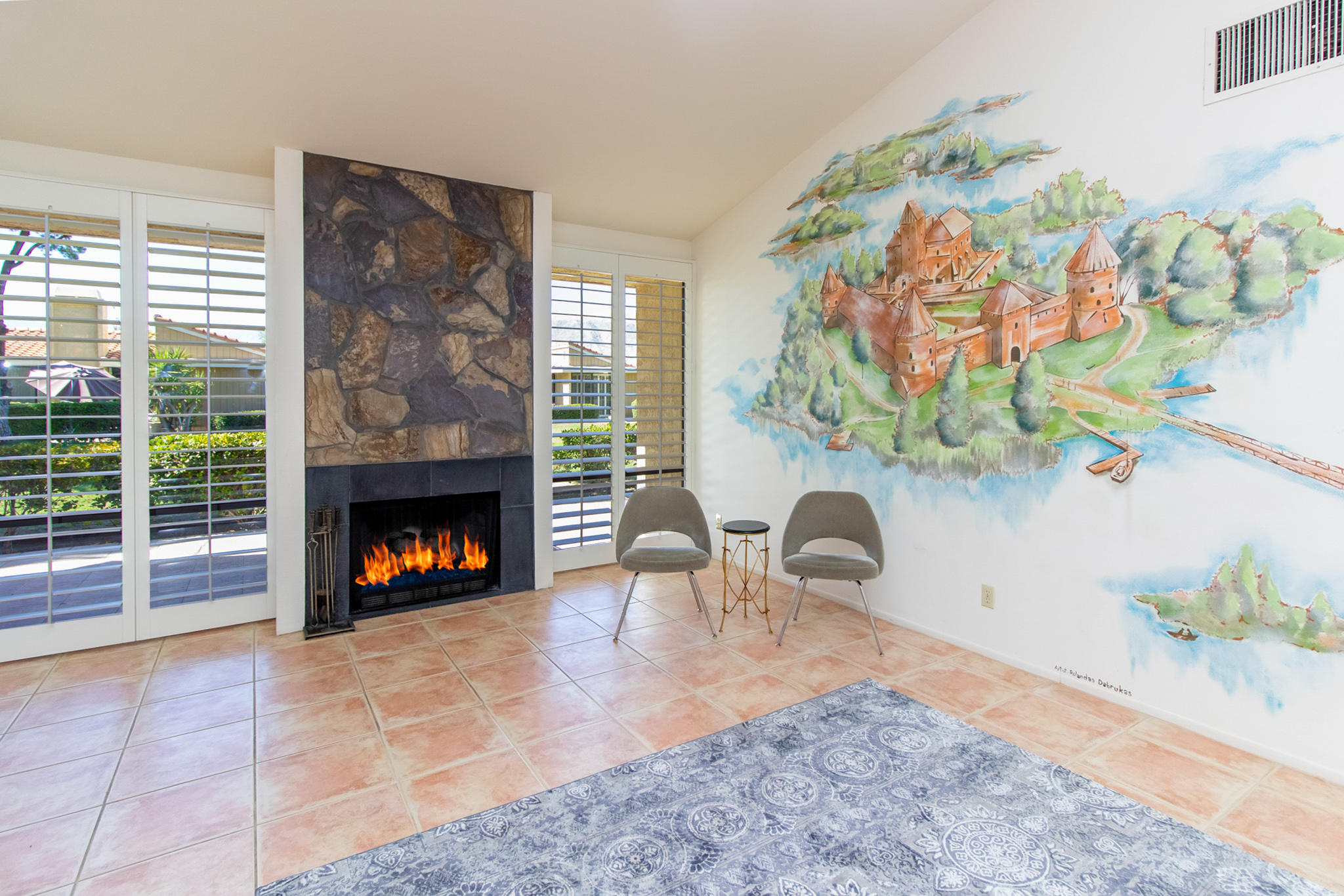 72459 Rodeo Way Rancho Mirage, CA 92270 - Photo 6 of 44 Livingroo Fire Window