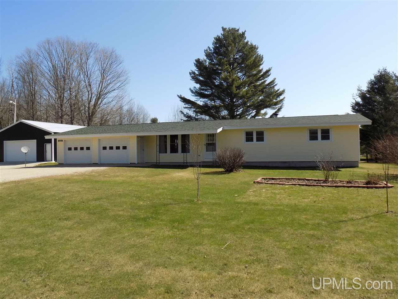 1464 Beckman Road Manistique, MI 49854 - Photo 2 of 30