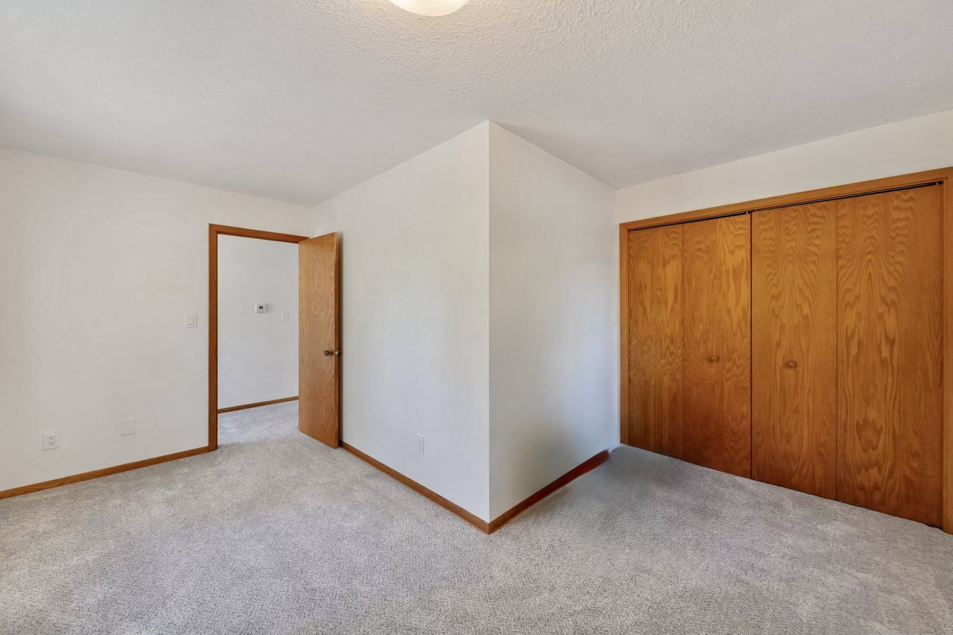 327 Krattley Lane Hudson, WI 54016 - Photo 18 of 38