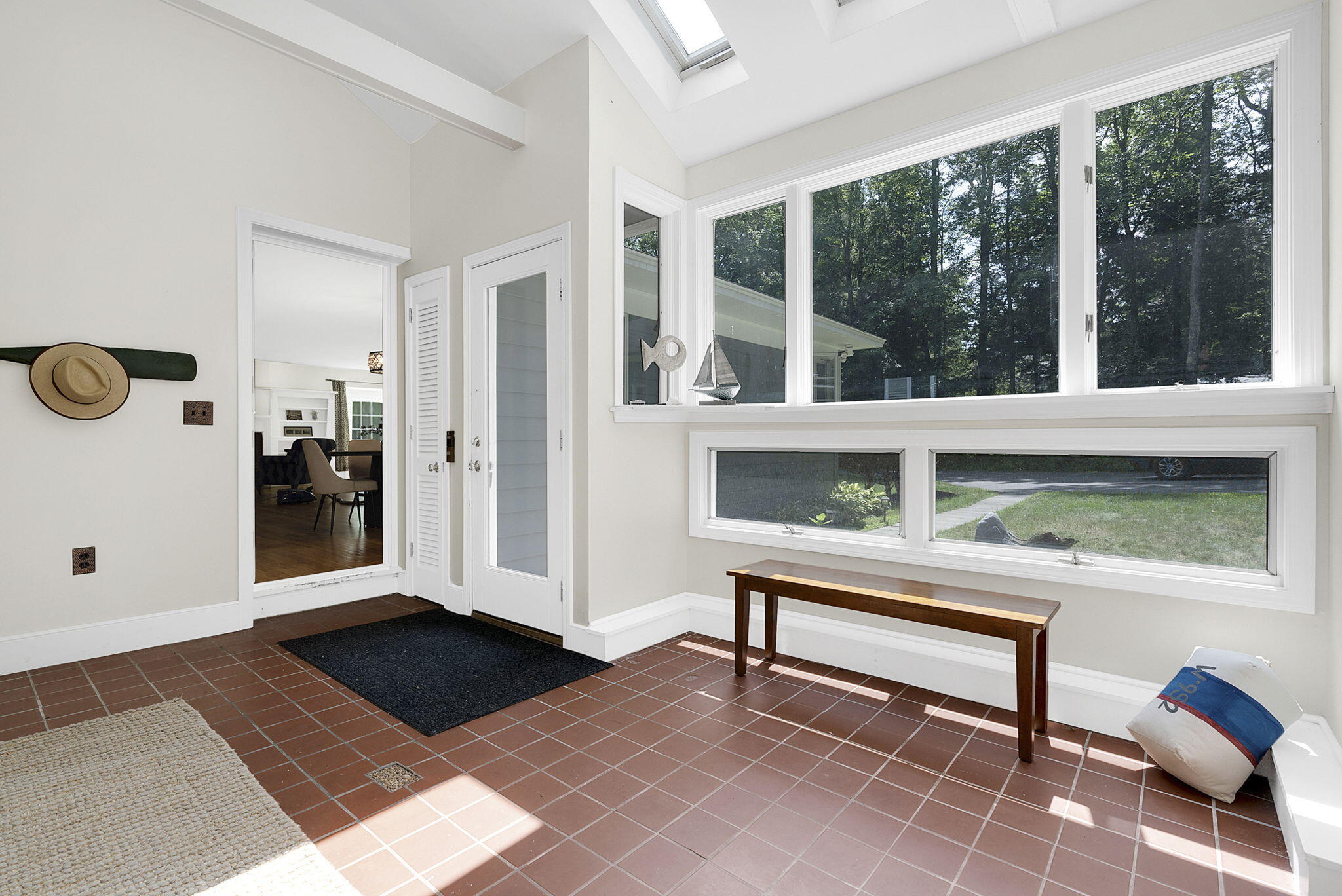 91 Brook Road Falmouth, ME 04105 - Photo 5 of 38 24-web-or-mls-91Brook-15